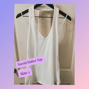 Torrid size 1 White Halter 🌺New with tags!🌺